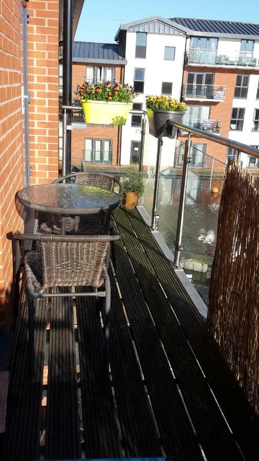 River View Apartment Stourport Esterno foto